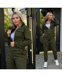 Стилен комплект бомбер плюс джоггери с джобове